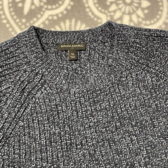 TWO Mens XL Banana Republic sweaters, EUC condition worn like 3 times each - Picture 4 of 12